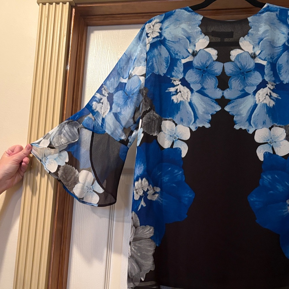 Calvin Klein Floral V-Neck Blouse in Blue and Black - Picture 3 of 4